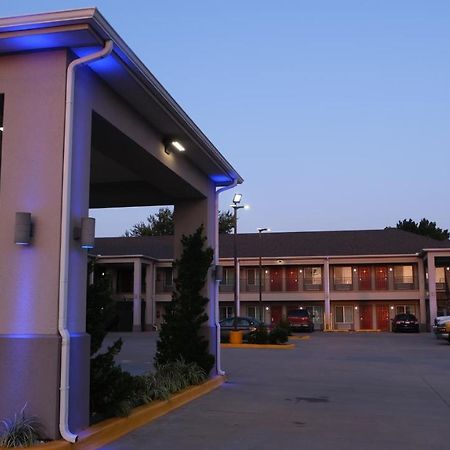 Catoosa Inn & Suites Exteriör bild