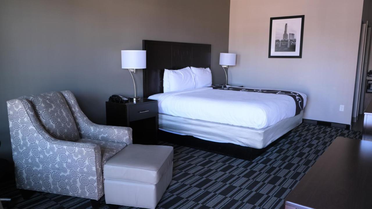 Catoosa Inn & Suites Exteriör bild